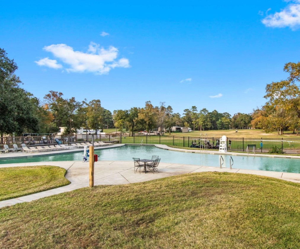 116 Sun City Lane Conroe, TX 77304 - Photo 39 of 39 Community Pool