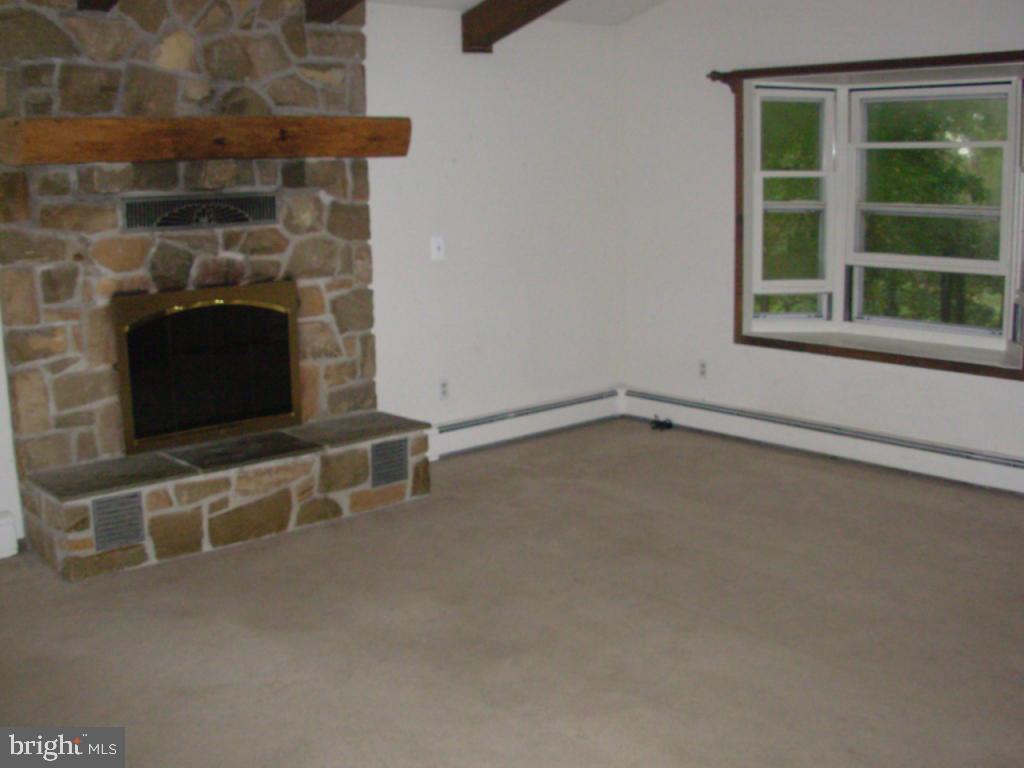 5904 Bossler Road Elizabethtown, PA 17022 - Photo 7 of 15 Gallery Image 7