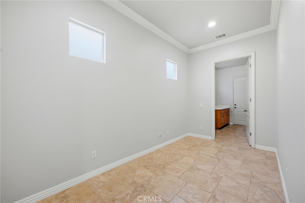 5640 Queen Palms Drive Riverside, CA 92506 - Photo 33 of 50 Flex space