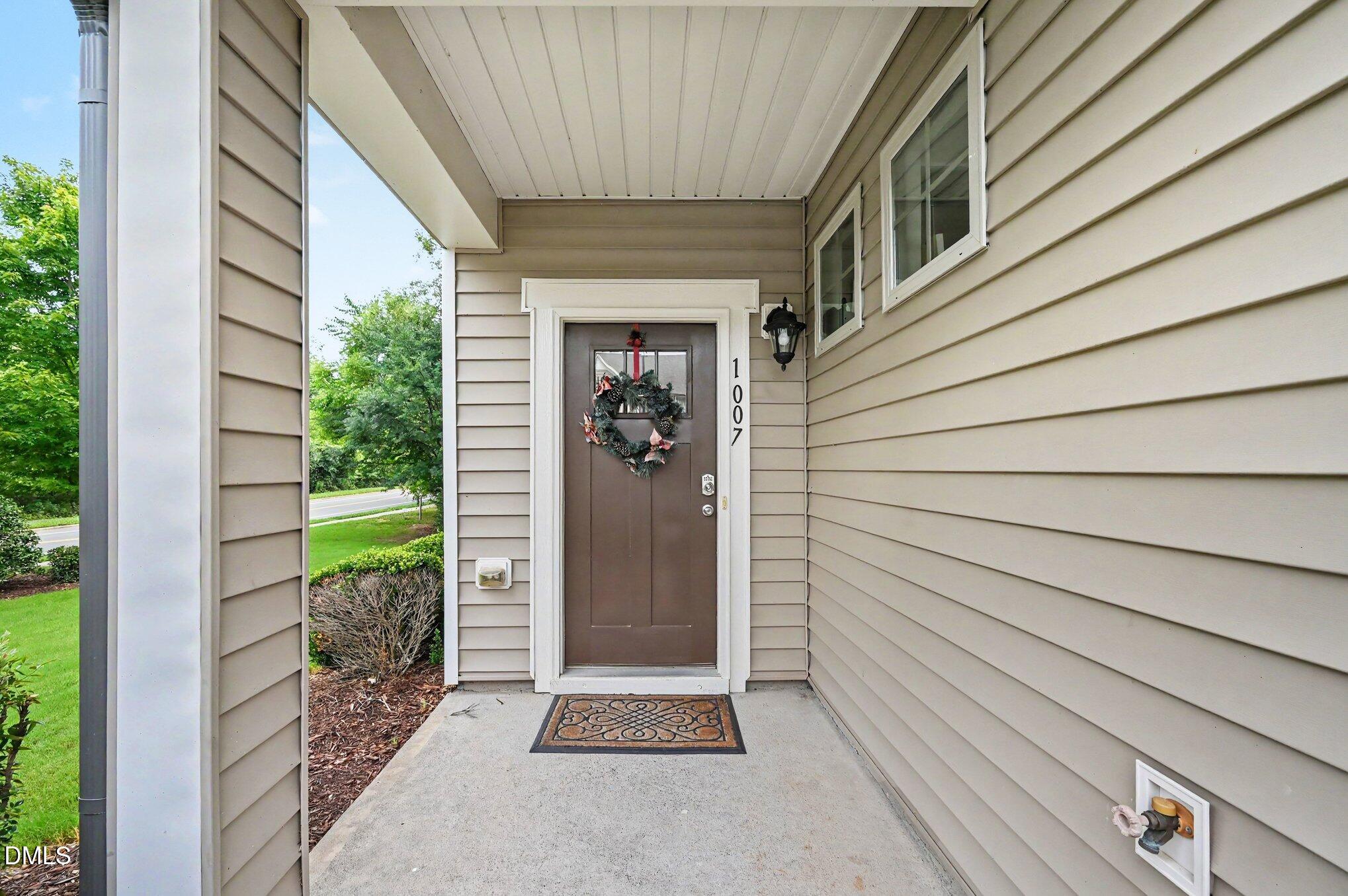 1007 Midtowne Way Durham, NC 27713 - Photo 6 of 32 006_file_3508