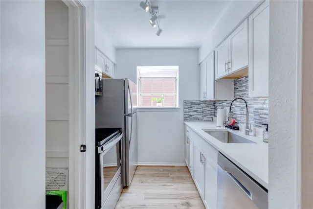 $157,500 | 6903 Deatonhill Drive, Unit 23, Austin, TX 78745