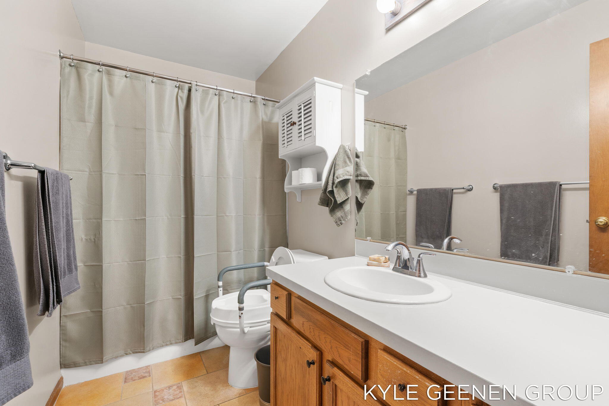 631 Spring Lane, Unit 6 Holland, MI 49423 - Photo 22 of 37 21-web-or-mls-21