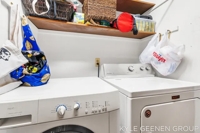 $270,000 | 631 Spring Lane, Unit 6, Holland, MI 49423