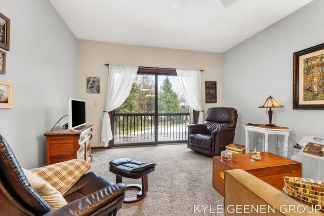 $270,000 | 631 Spring Lane, Unit 6, Holland, MI 49423