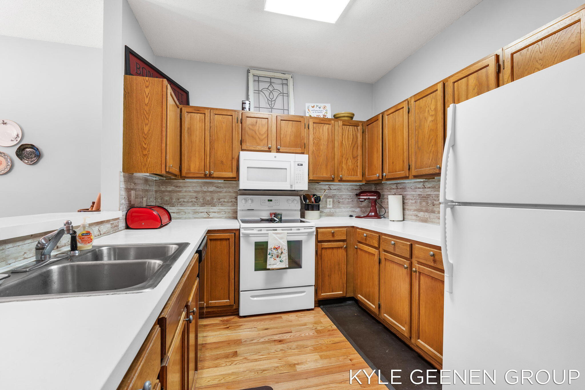 631 Spring Lane, Unit 6 Holland, MI 49423 - Photo 4 of 37 11-web-or-mls-11