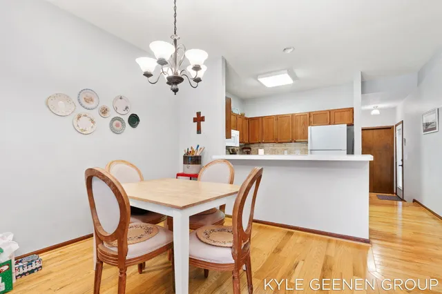 $270,000 | 631 Spring Lane, Unit 6, Holland, MI 49423