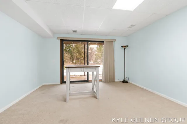 $270,000 | 631 Spring Lane, Unit 6, Holland, MI 49423