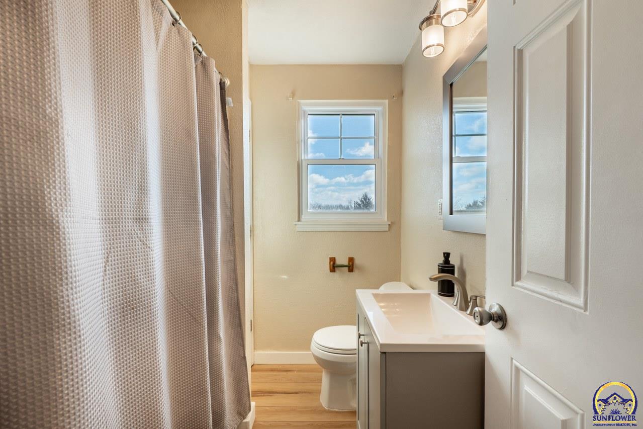 6816 Butler Road Meriden, KS 66512 - Photo 20 of 35