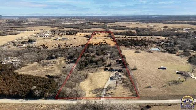 $298,000 | 6816 Butler Road, Meriden, KS 66512