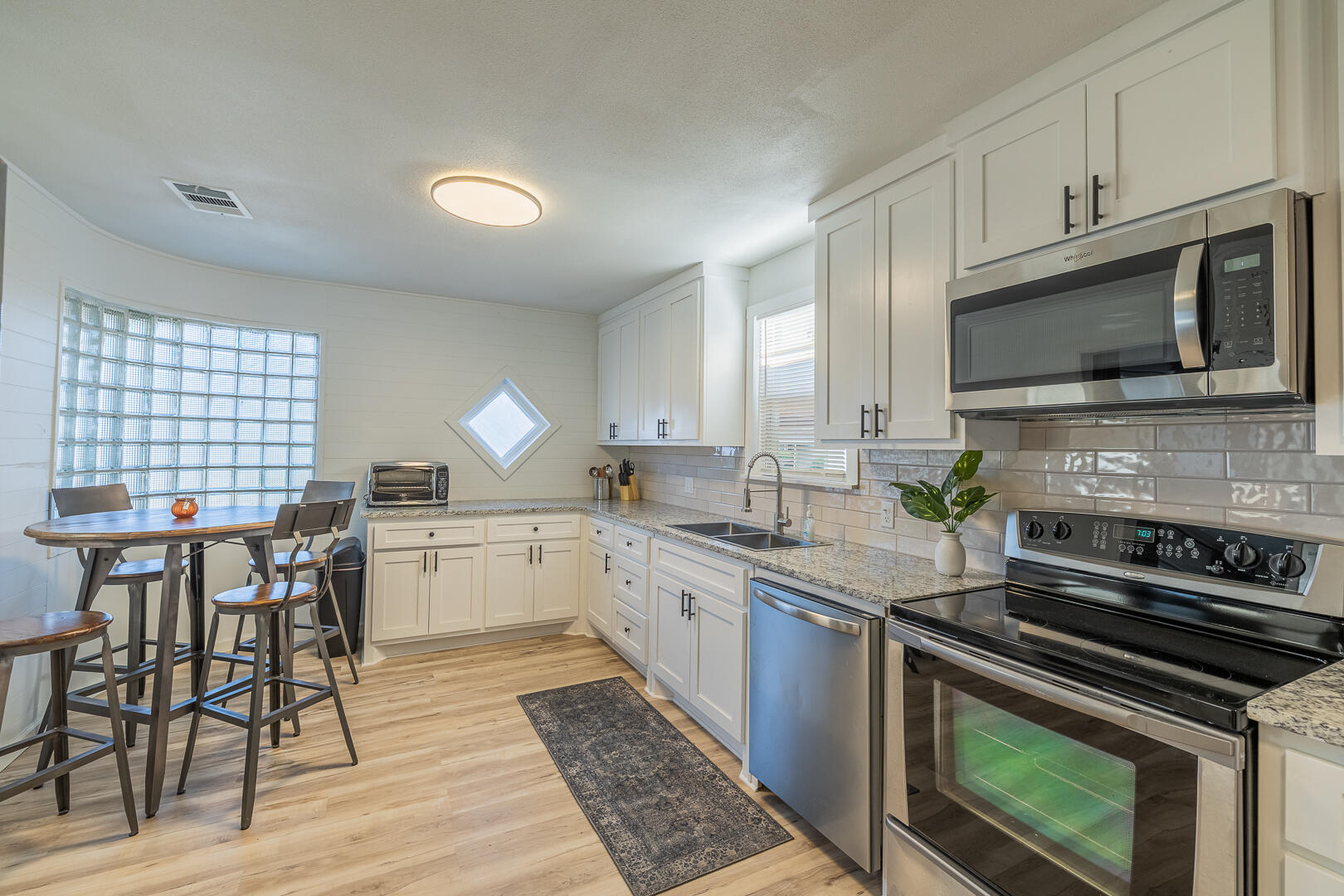 3012 29th Street Lubbock, TX 79410 - Photo 4 of 16 1-23