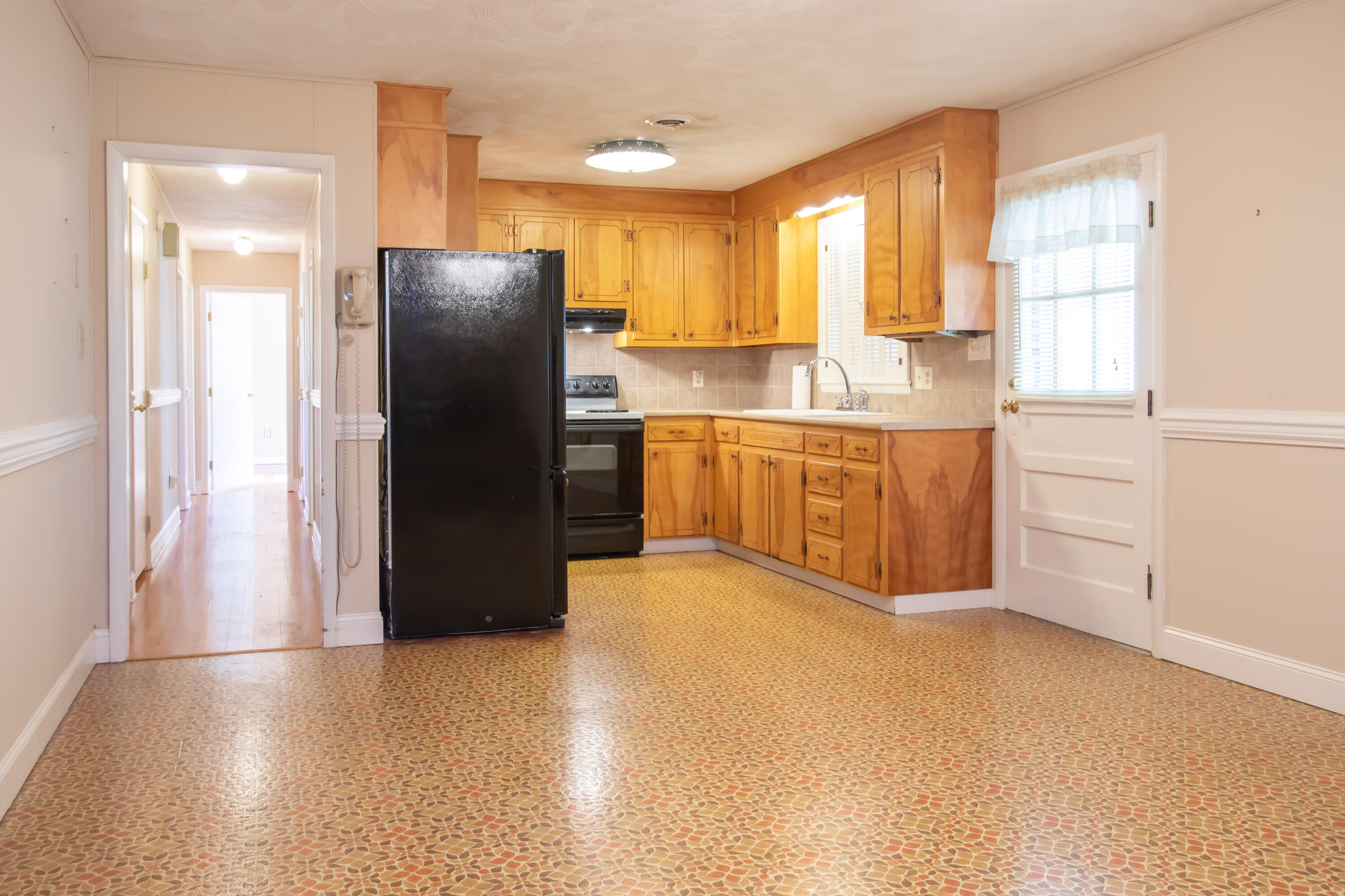 20146 Campground Road Bristol, VA 24202 - Photo 6 of 57 Kitchen