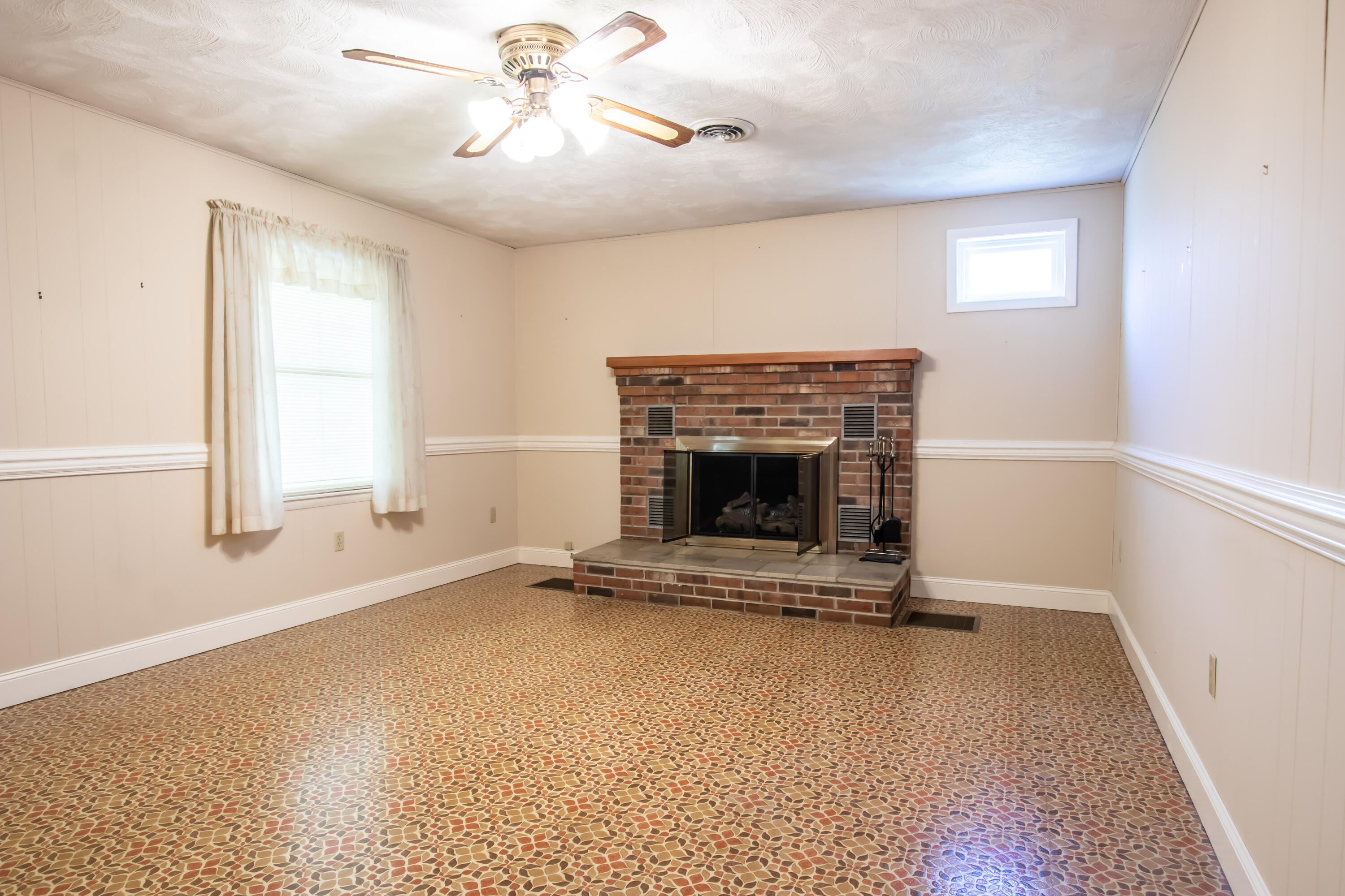 20146 Campground Road Bristol, VA 24202 - Photo 7 of 57 Dining