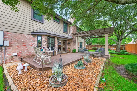 $569,000 | 303 Longview Drive, Sugar Land, TX 77478