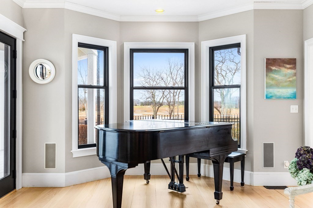 20 Wood Island Road Scituate, MA 02066 - Photo 8 of 14 a living room with furniture and a window
