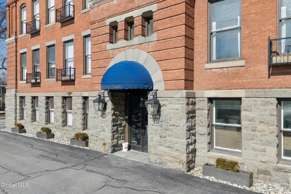 $2,500 | 77 Van Dam Street, Unit 408, Saratoga Springs, NY 12866