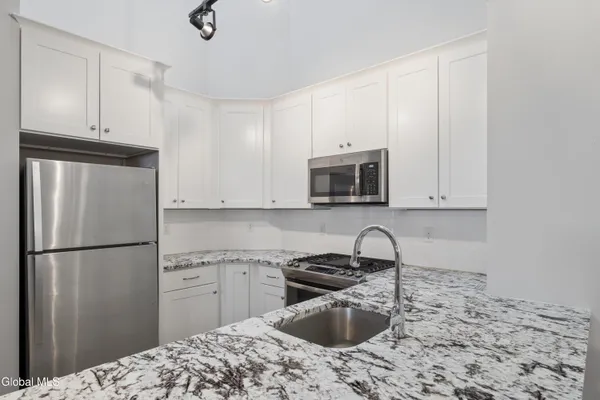 $2,500 | 77 Van Dam Street, Unit 408, Saratoga Springs, NY 12866