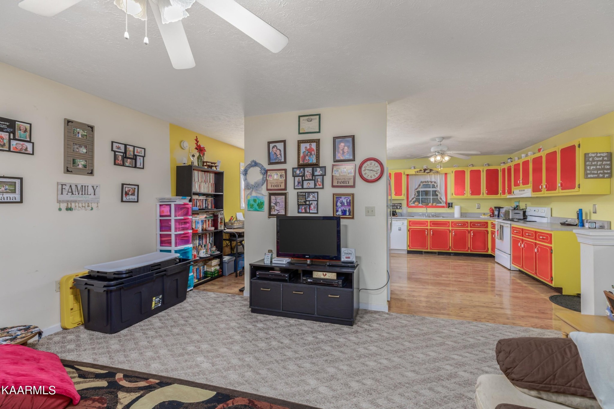 3226 Bogard Road Cosby, TN 37722 - Photo 7 of 35 a living room with furniture and a flat screen tv