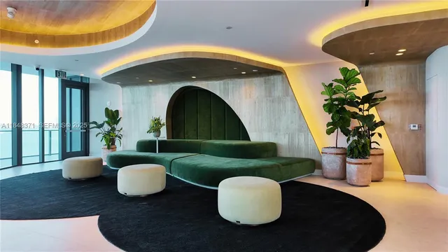 $11,500 | 700 Northeast 24th Street, Unit 4603, Miami, FL 33137