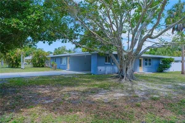 $460,000 | 993 Gary Street, Unit A & B, Sarasota, FL 34234