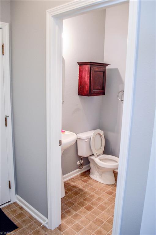 2145 Rindle Drive High Point, NC 27262 - Photo 16 of 30 Gallery Image 16