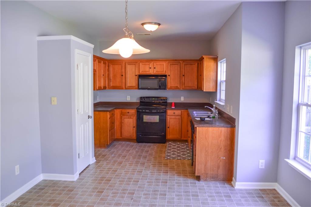 2145 Rindle Drive High Point, NC 27262 - Photo 7 of 30 Gallery Image 7