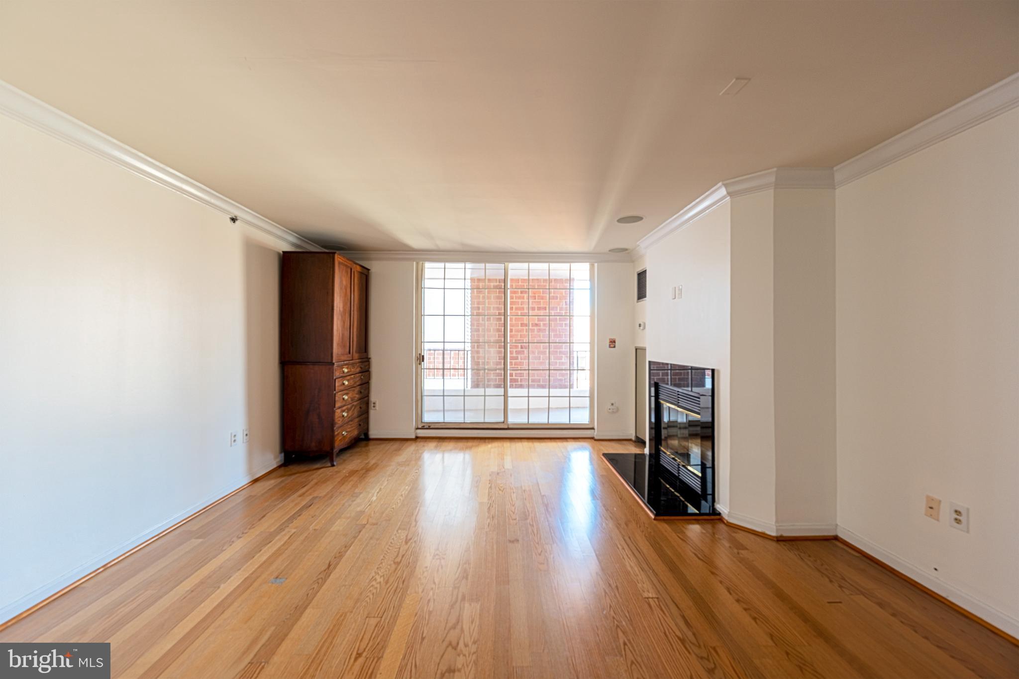 1230 23rd Street Northwest Washington, DC 20037 - Photo 5 of 21