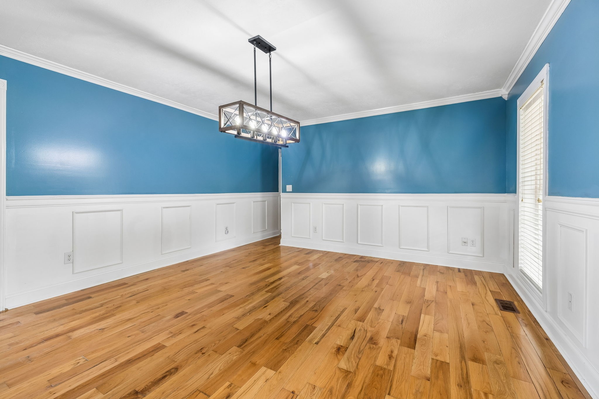 6701 McCormick Ridge Road Whitleyville, TN 38588 - Photo 12 of 63 a view of empty room with wooden floor