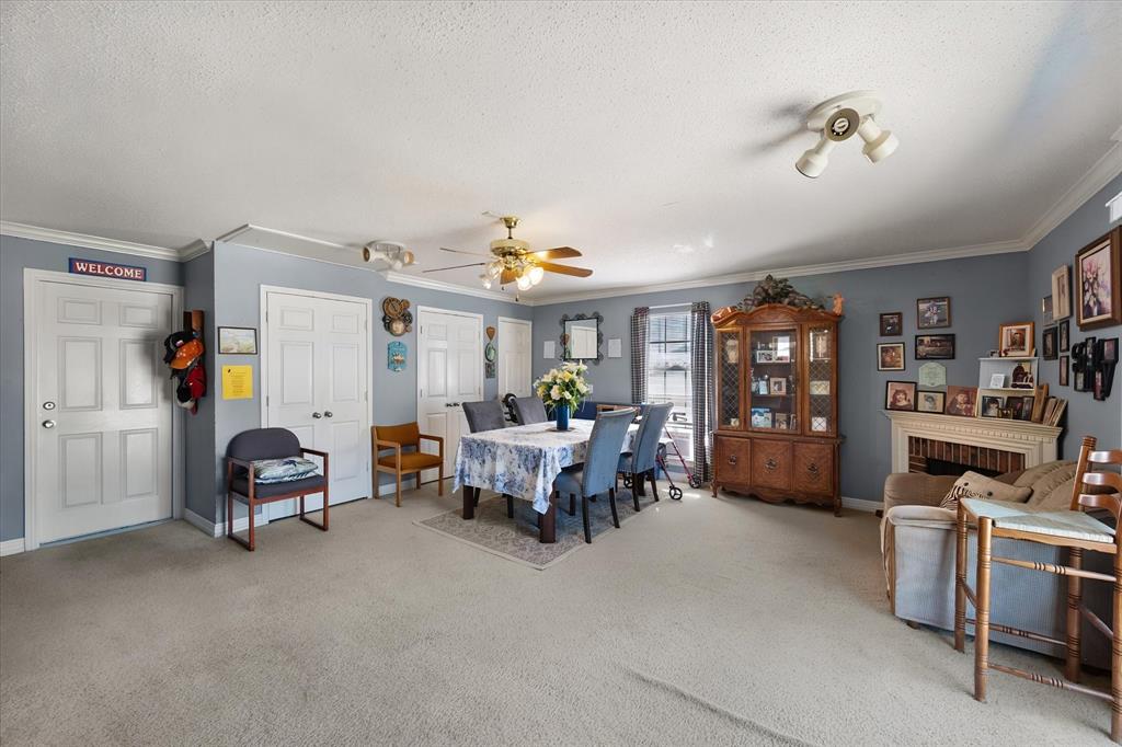 649 East Reindeer Road Lancaster, TX 75146 - Photo 4 of 24 Gallery Image 4