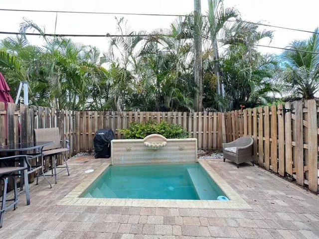 $5,500 | 4216 Sea Grape Drive, Unit 4216, Lauderdale-by-the-Sea, FL 33308