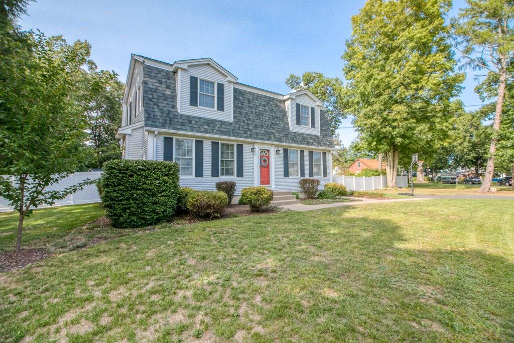 47 Hillside Road Westfield, MA 01085 - Photo 3 of 37 Gallery Image 3