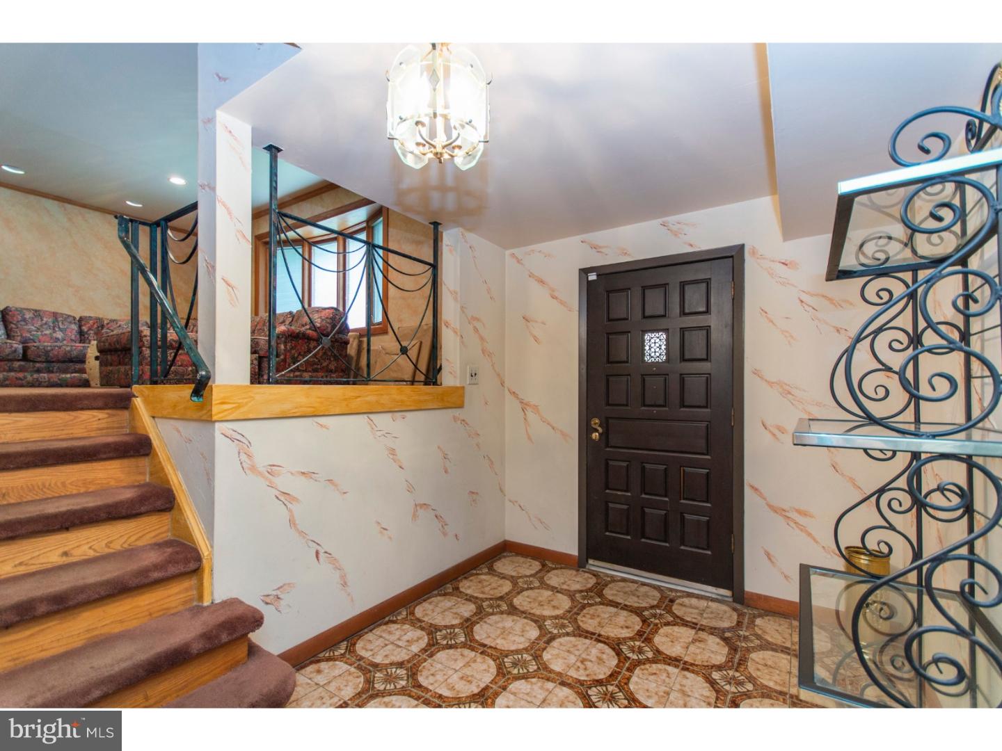 1119 Norwalk Road Philadelphia, PA 19115 - Photo 8 of 25