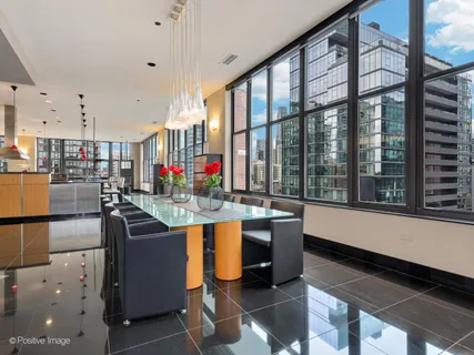 $2,350,000 | 333 West Hubbard Street, Unit 1006, Chicago, IL 60654
