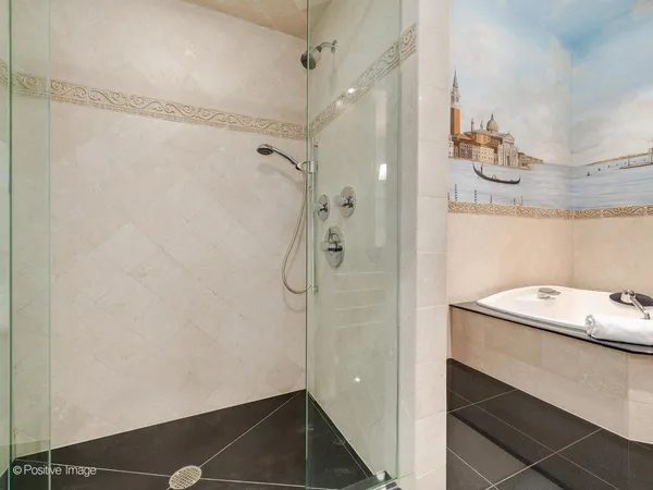 $2,350,000 | 333 West Hubbard Street, Unit 1006, Chicago, IL 60654