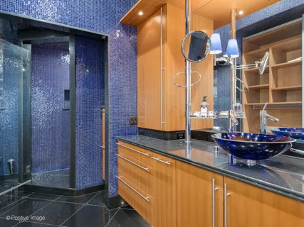 $2,350,000 | 333 West Hubbard Street, Unit 1006, Chicago, IL 60654