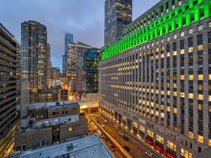 $2,350,000 | 333 West Hubbard Street, Unit 1006, Chicago, IL 60654