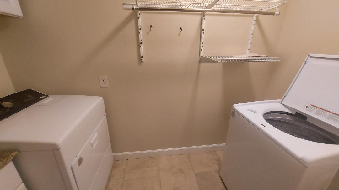 1807 Barbara Street Austin, TX 78757 - Photo 13 of 25 Laundry right off kitchen. Washer and dryer stay