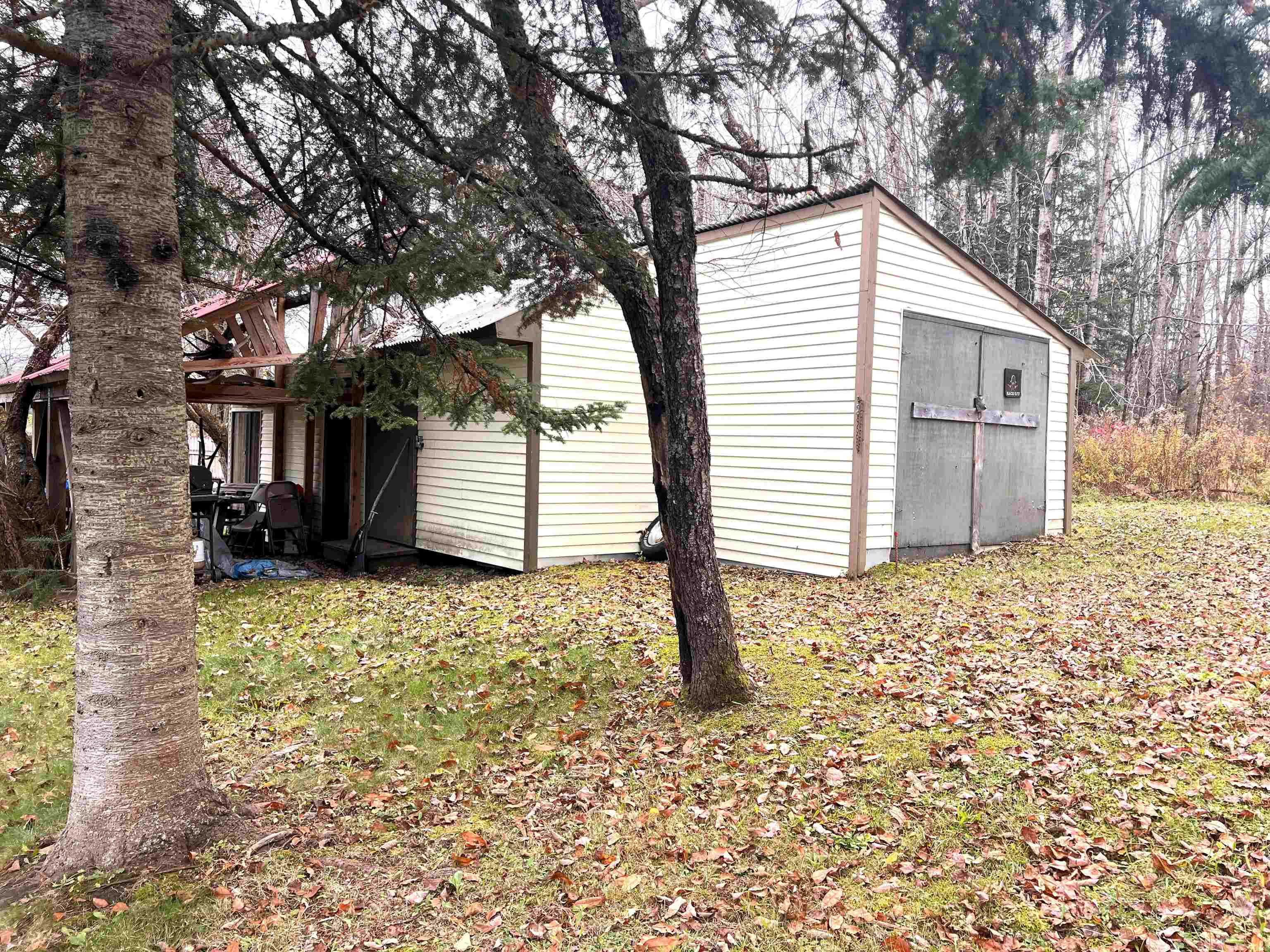 40 Beech Street Lunenburg, VT 05906 - Photo 27 of 35