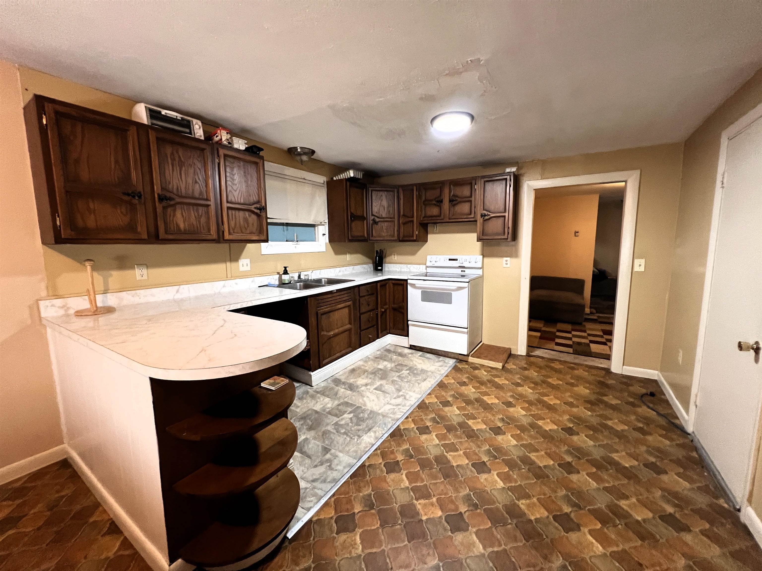 40 Beech Street Lunenburg, VT 05906 - Photo 31 of 35