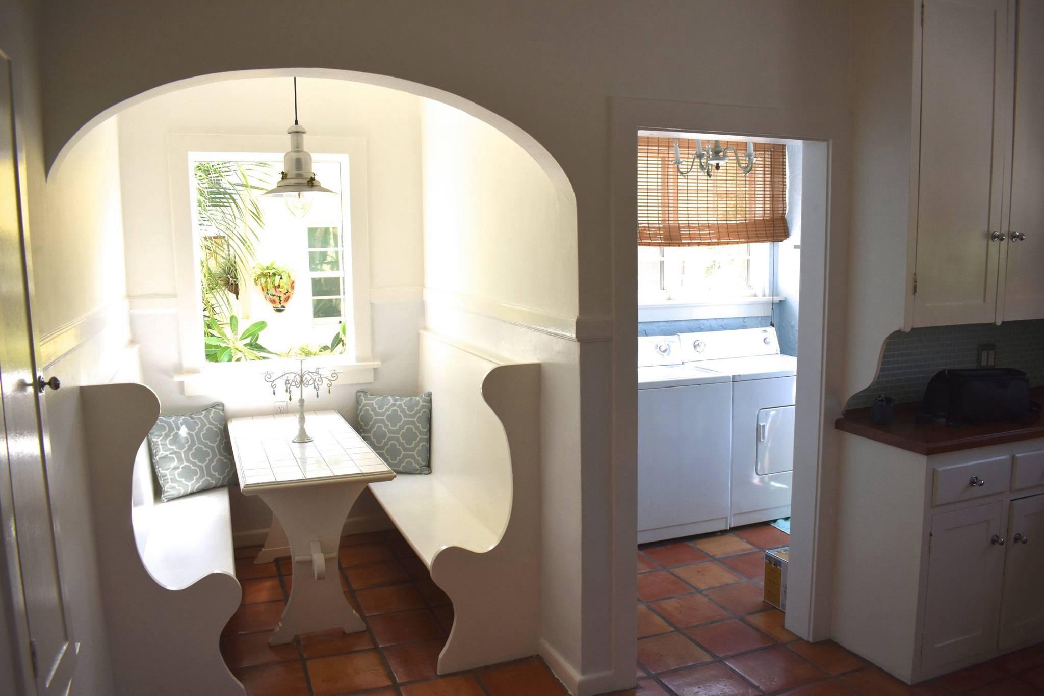 240 Conniston Road West Palm Beach, FL 33405 - Photo 9 of 20 RO RO BREAKFAST NOOK