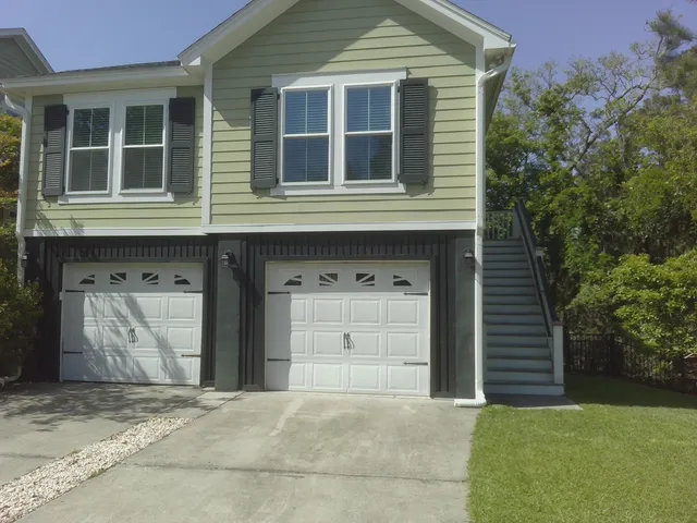 $2,800 | 677 Oak Marsh Drive, Mount Pleasant, SC 29464