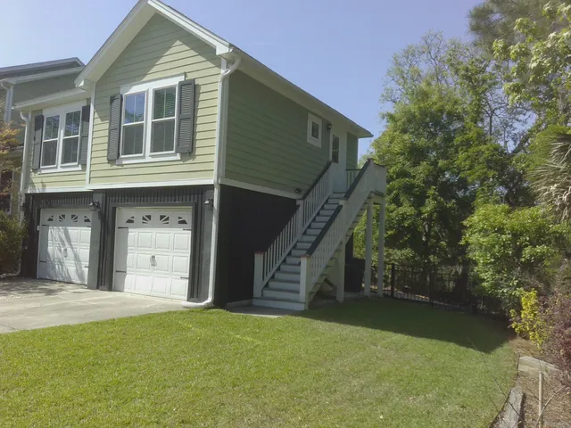 $2,800 | 677 Oak Marsh Drive, Mount Pleasant, SC 29464