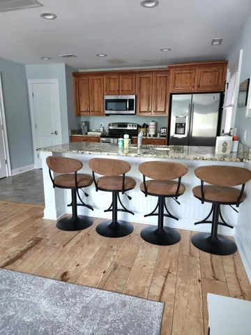 $2,800 | 677 Oak Marsh Drive, Mount Pleasant, SC 29464