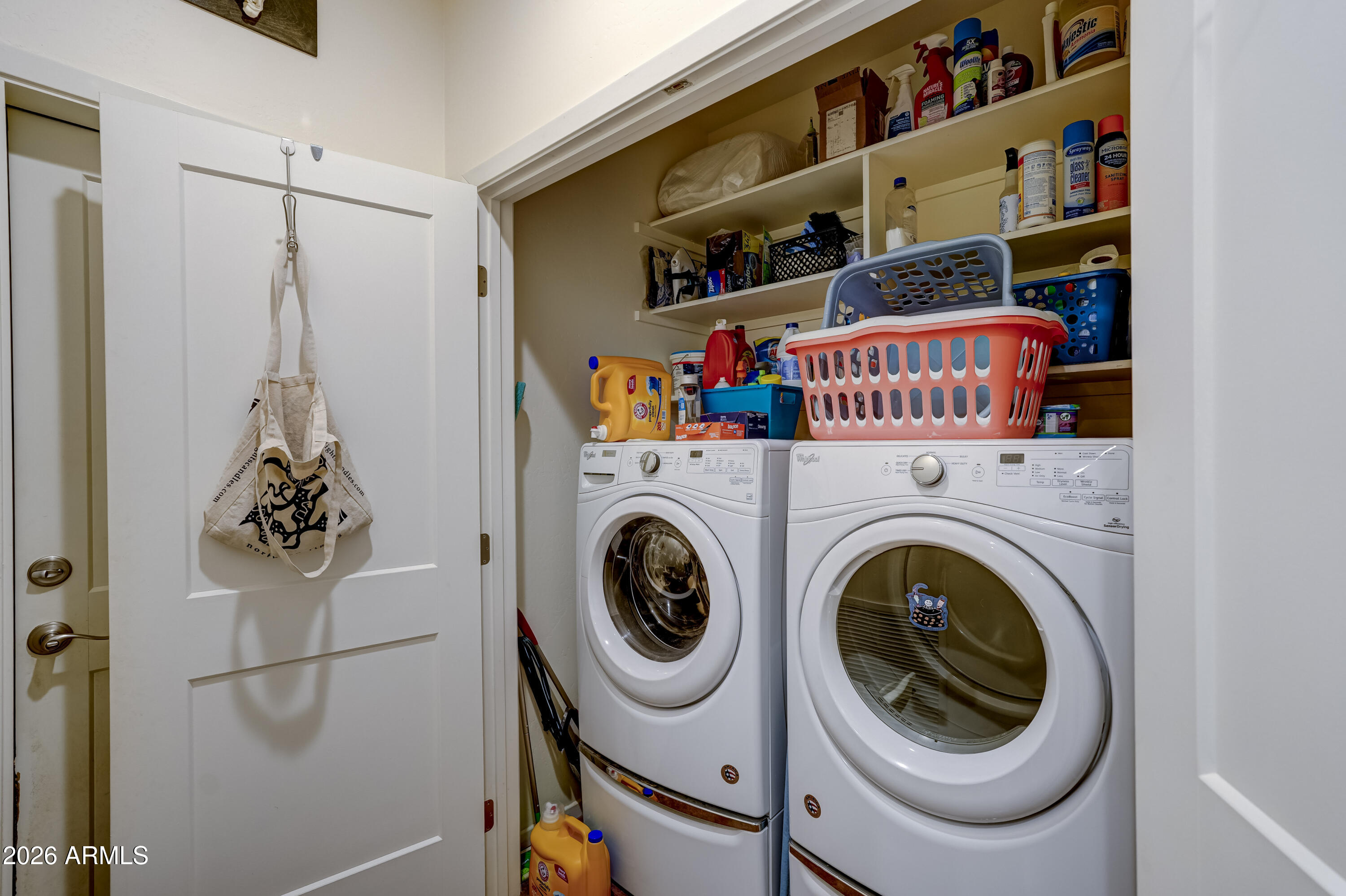 2771 South Country Hill Road Cornville, AZ 86325 - Photo 15 of 20 a utility room with dryer and washer