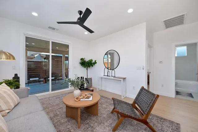 $749,950 | 717 North Hobson Avenue, West Sacramento, CA 95605