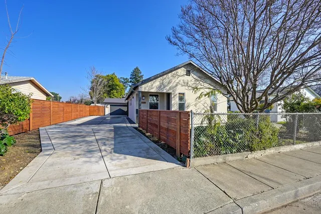 $749,950 | 717 North Hobson Avenue, West Sacramento, CA 95605