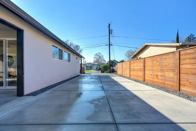 $749,950 | 717 North Hobson Avenue, West Sacramento, CA 95605