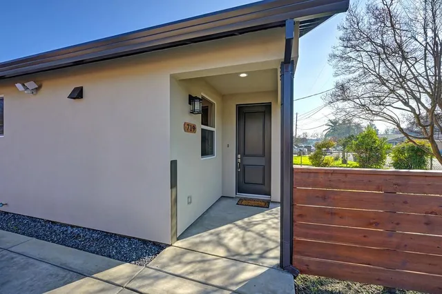 $749,950 | 717 North Hobson Avenue, West Sacramento, CA 95605
