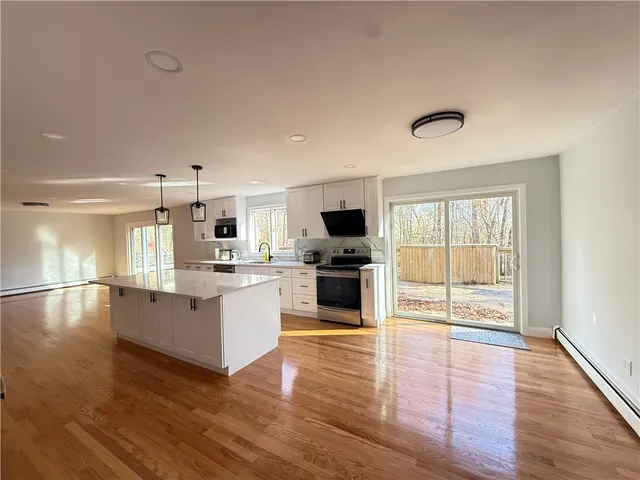 $949,900 | 26 Trout Brook Lane, Scituate, RI 02831