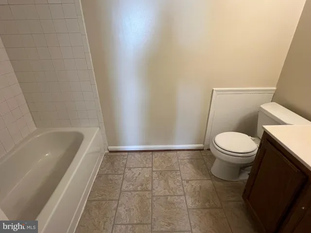 $2,395 | 19266 Esmond Terrace, Germantown, MD 20874