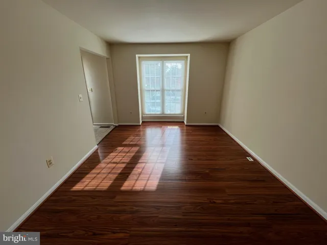 $2,395 | 19266 Esmond Terrace, Germantown, MD 20874